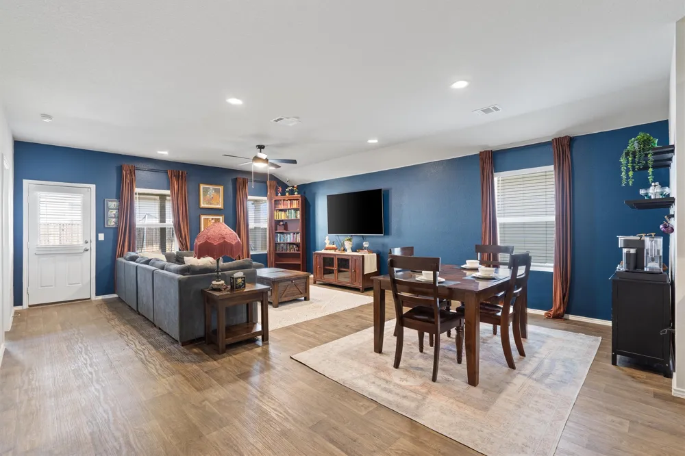 13000 Brahmin Drive Austin, TX 78724