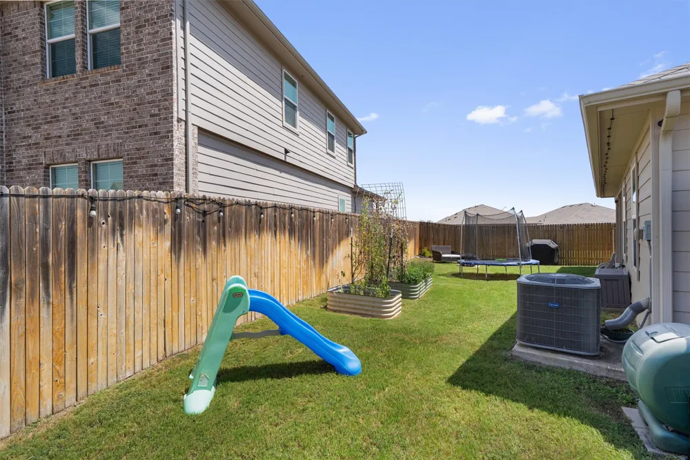 13000 Brahmin Drive Austin, TX 78724