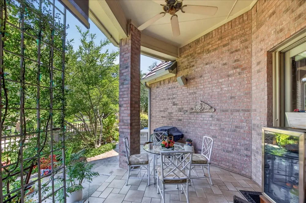 6900 Baltusrol Road Fort Worth, TX 76132