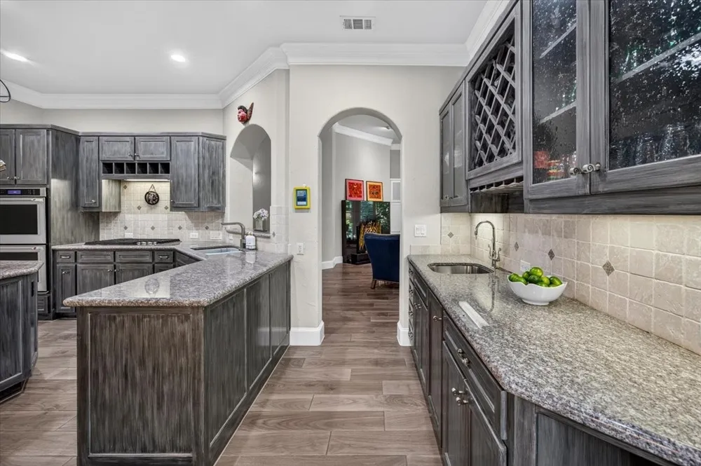 6900 Baltusrol Road Fort Worth, TX 76132