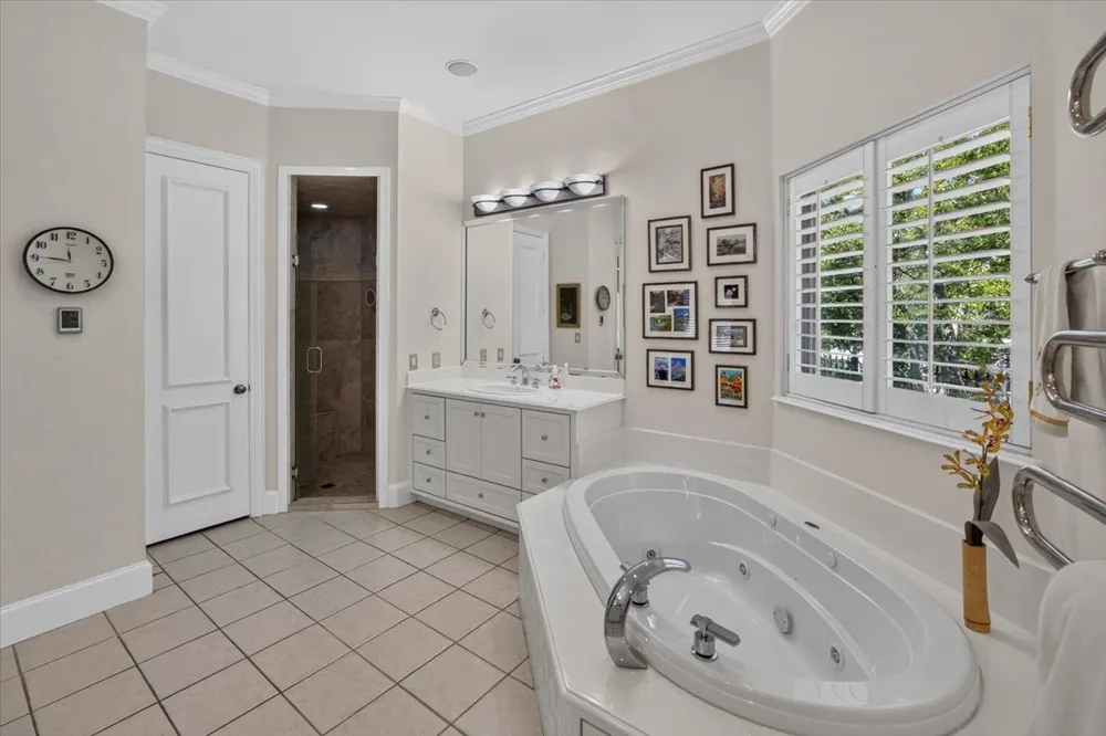 6900 Baltusrol Road Fort Worth, TX 76132