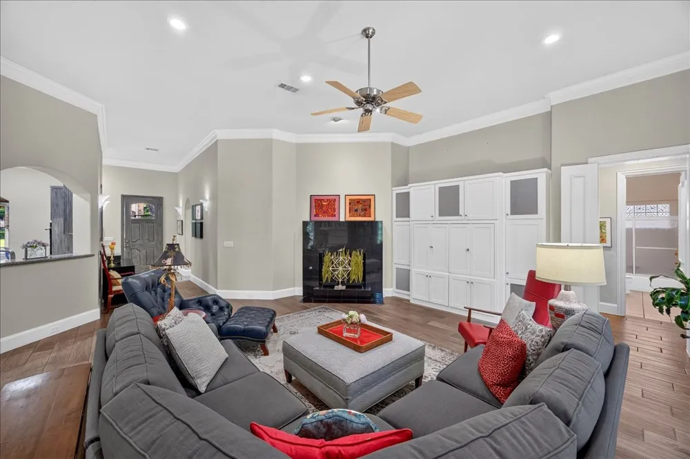 6900 Baltusrol Road Fort Worth, TX 76132