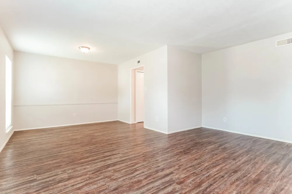 1316 Royal Oak Drive DeSoto, TX 75115
