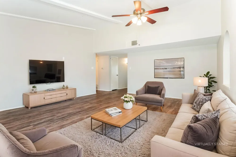 1316 Royal Oak Drive DeSoto, TX 75115