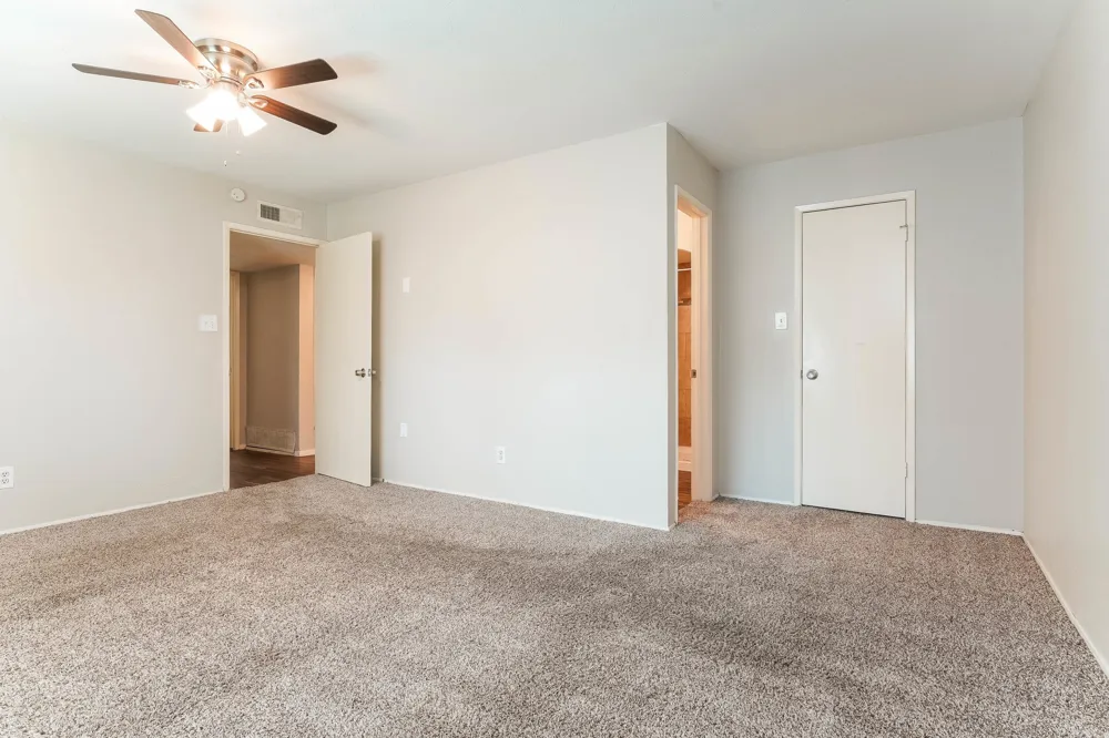 1316 Royal Oak Drive DeSoto, TX 75115