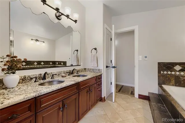 10405 W 79th Way Arvada, CO 80005