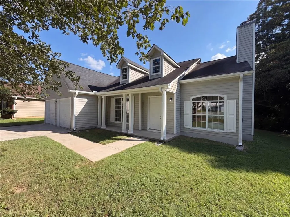 1088 Meadow Glen Circle Fairburn, GA 30213