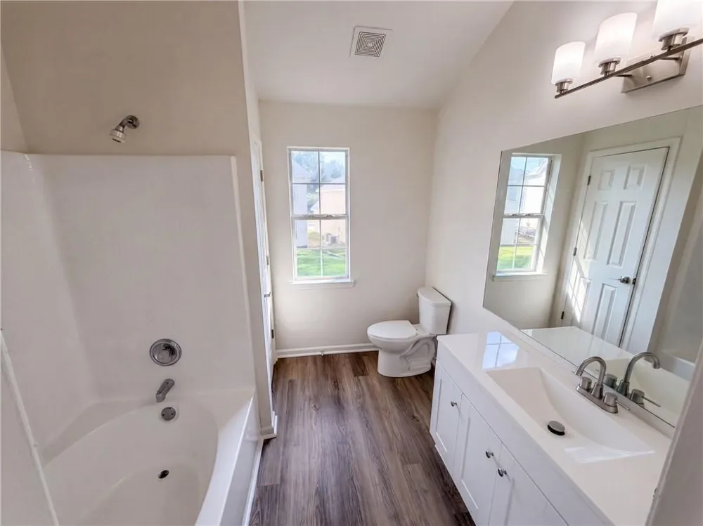 1088 Meadow Glen Circle Fairburn, GA 30213