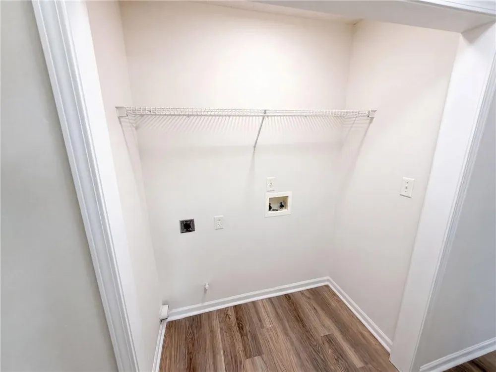 1088 Meadow Glen Circle Fairburn, GA 30213