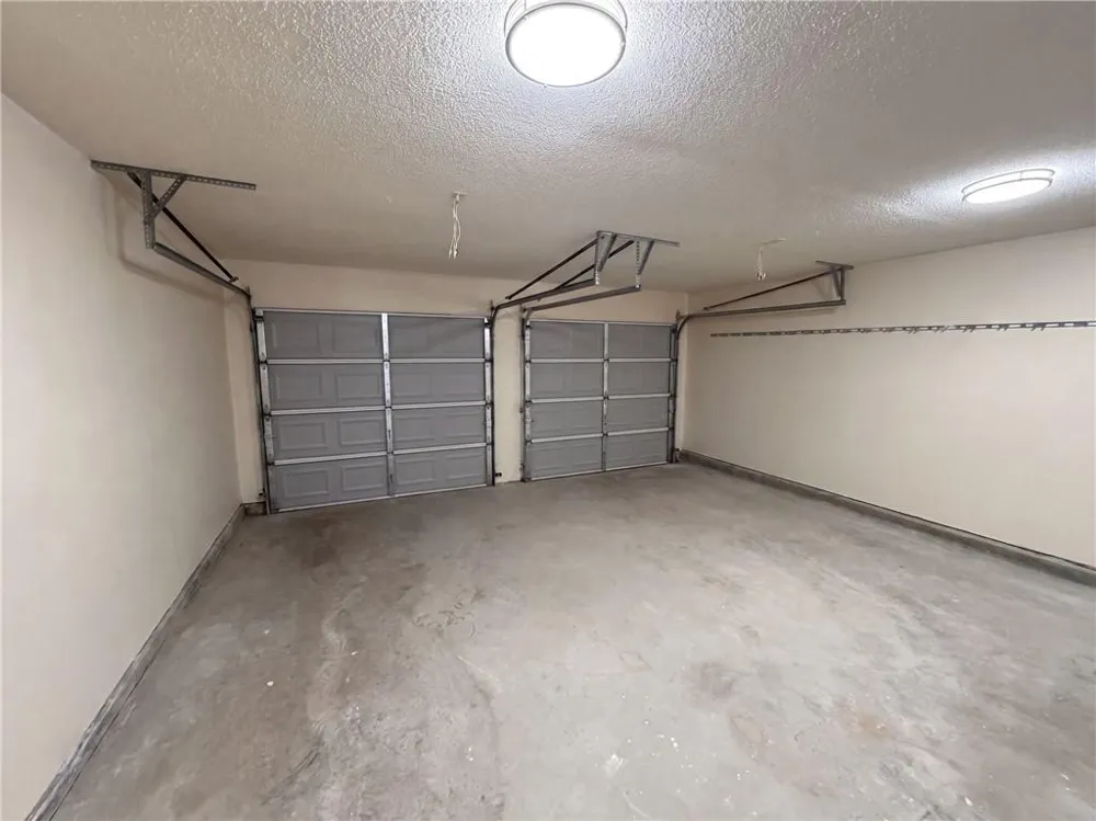 1088 Meadow Glen Circle Fairburn, GA 30213