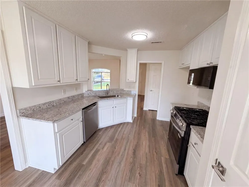 1088 Meadow Glen Circle Fairburn, GA 30213