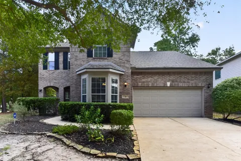 3 W Archwyck Circle