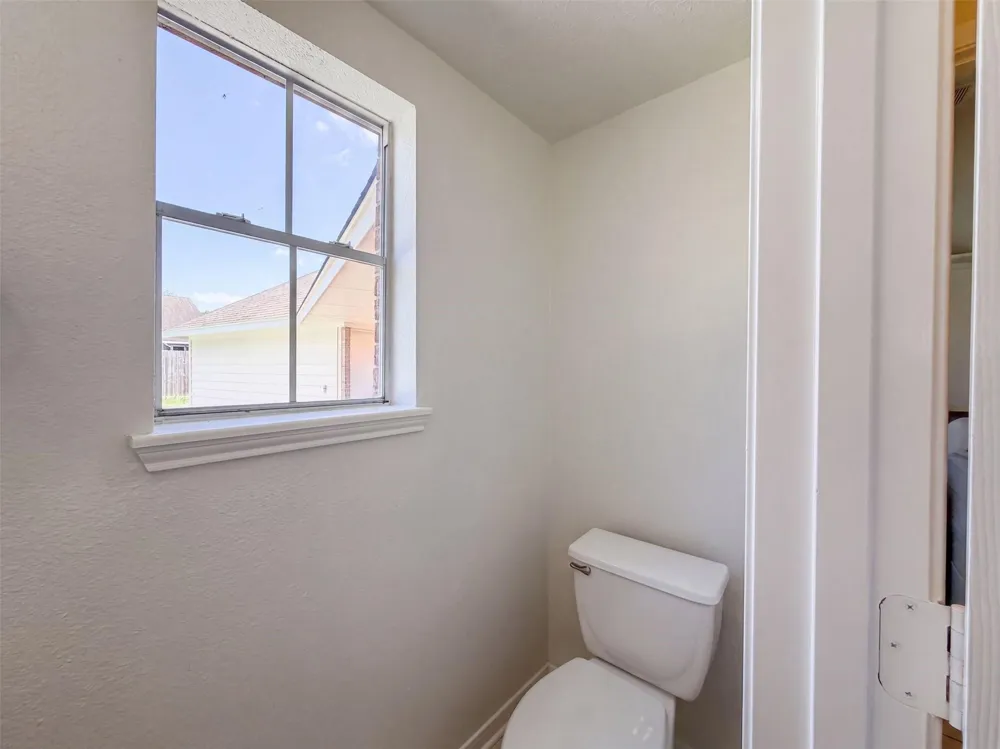 2854 Everett Drive Friendswood, TX 77546