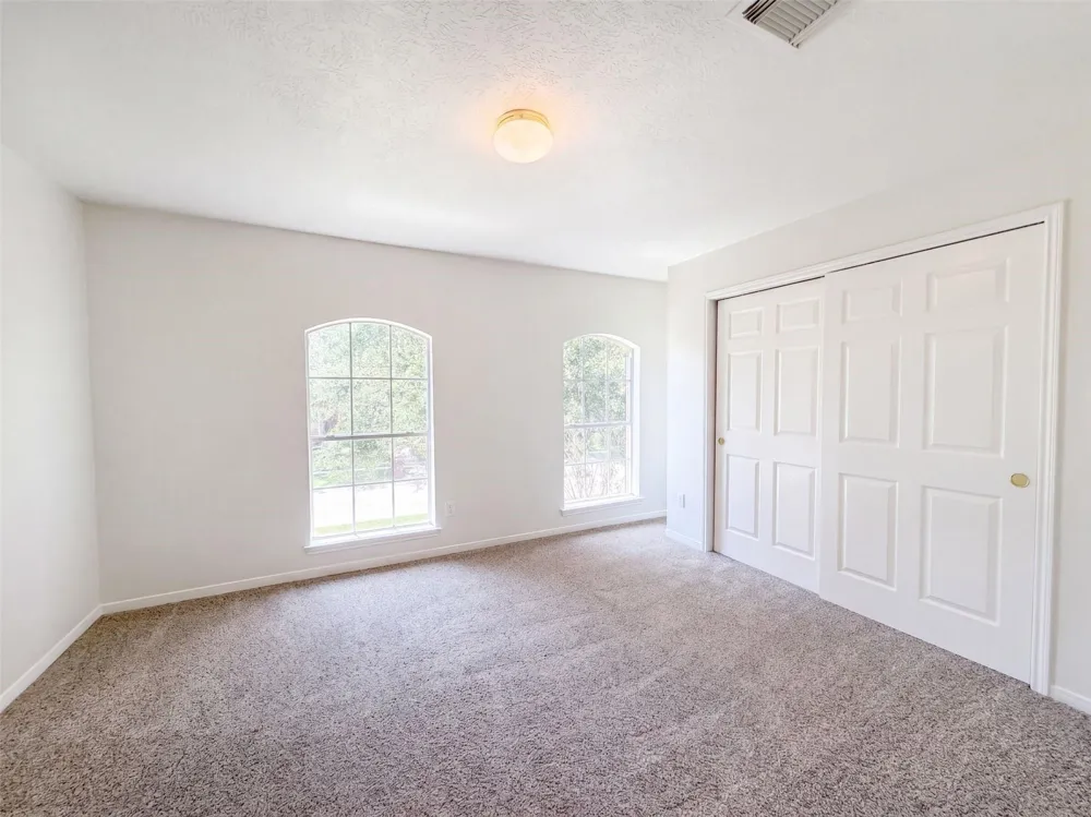 2854 Everett Drive Friendswood, TX 77546
