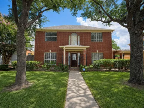 3411 Ashfield Drive