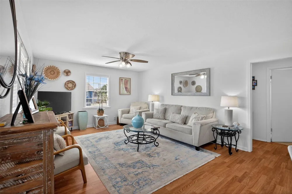 4022 Mason Drive Galveston, TX 77554