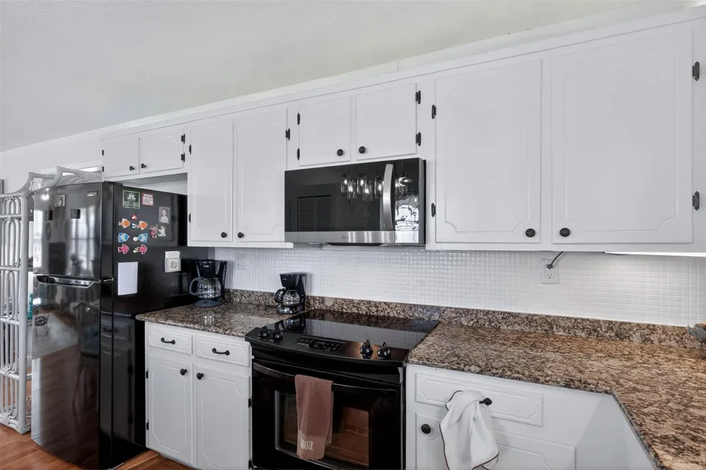 4022 Mason Drive Galveston, TX 77554