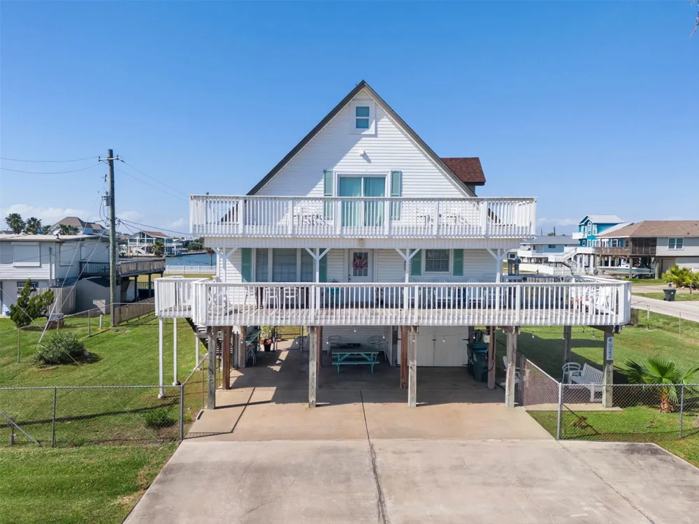 4022 Mason Drive Galveston, TX 77554