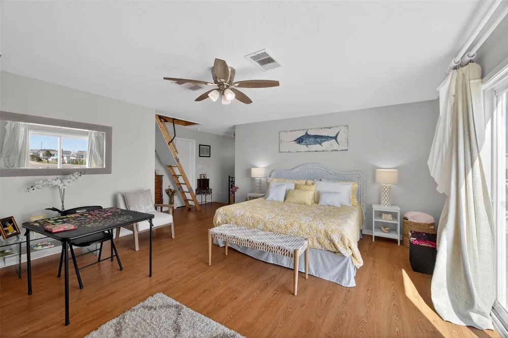 4022 Mason Drive Galveston, TX 77554