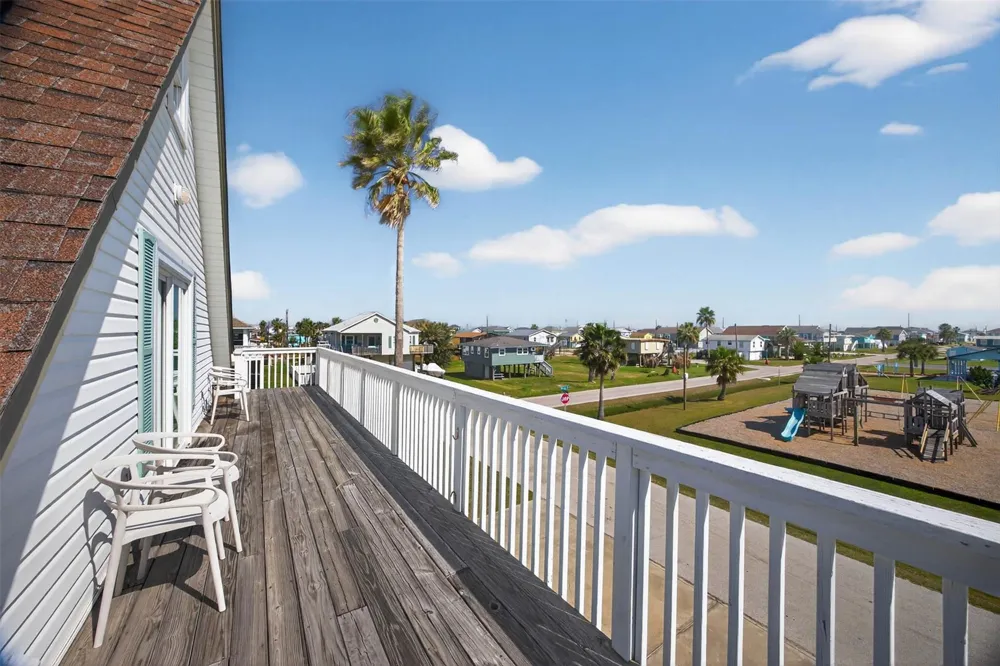 4022 Mason Drive Galveston, TX 77554