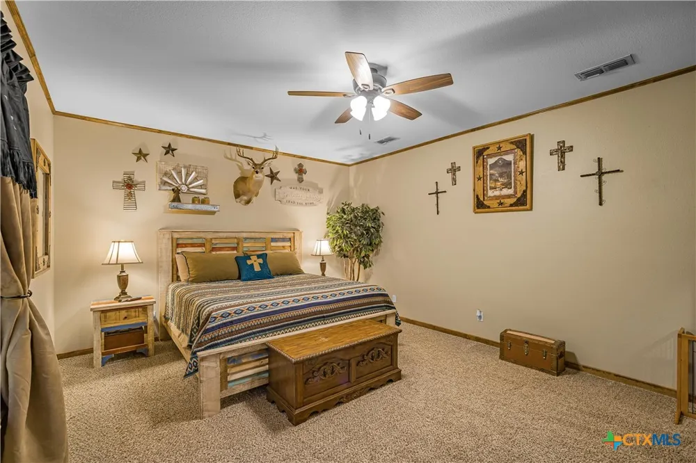 3393 E State Hwy 111 Yoakum, TX 77995