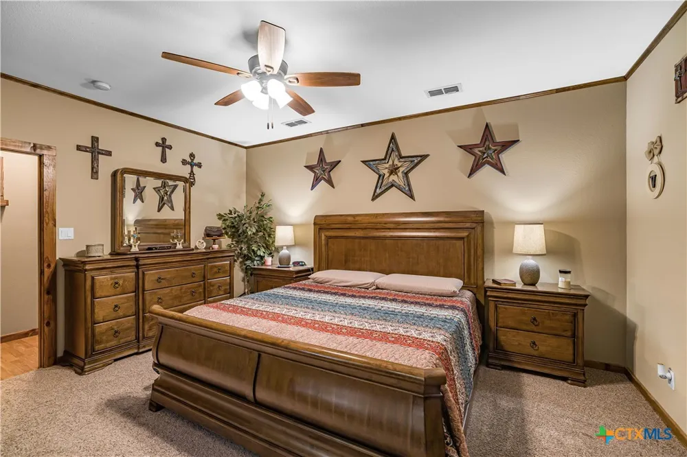 3393 E State Hwy 111 Yoakum, TX 77995