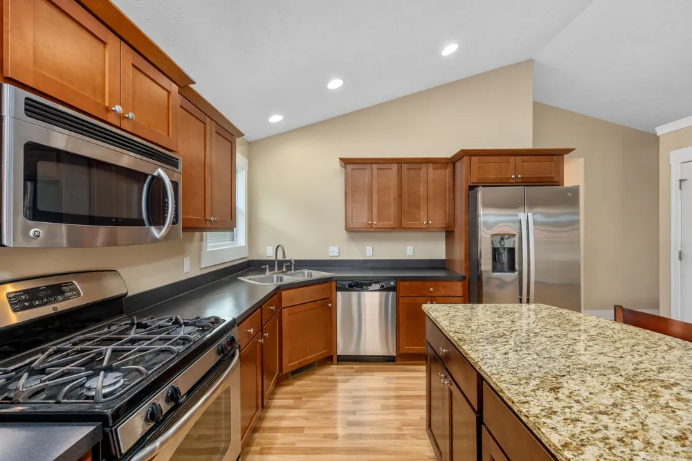 331 Rachaels Way Spring Lake, MI 49456
