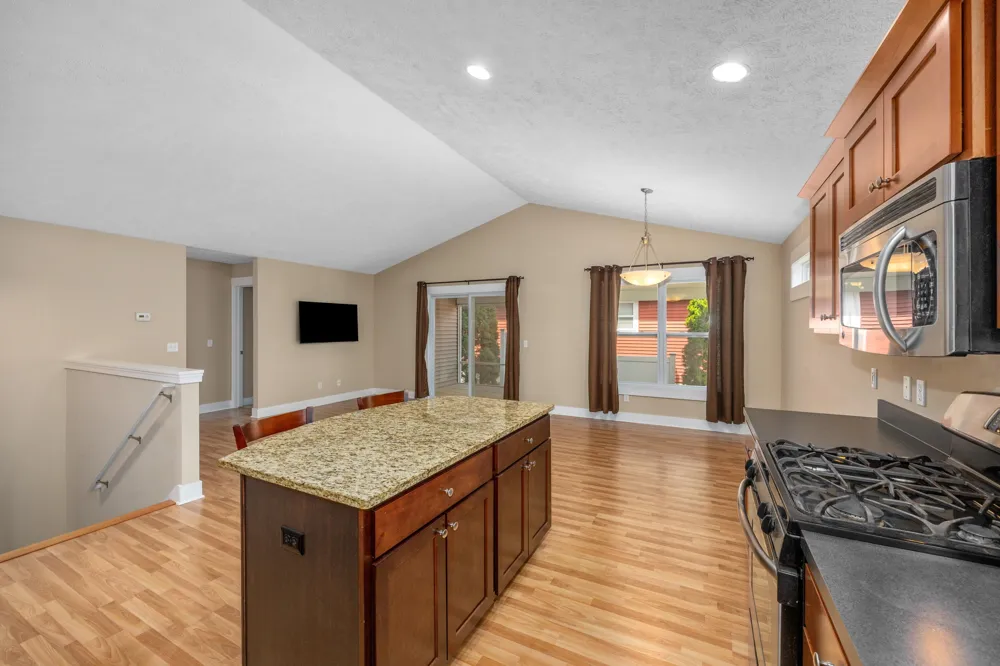 331 Rachaels Way Spring Lake, MI 49456
