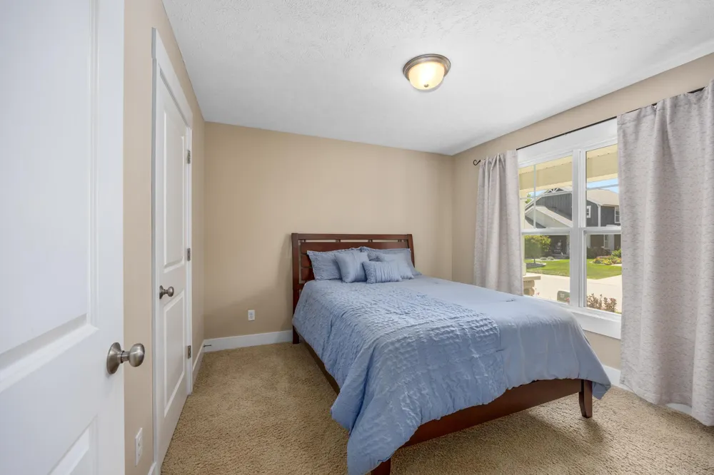 331 Rachaels Way Spring Lake, MI 49456
