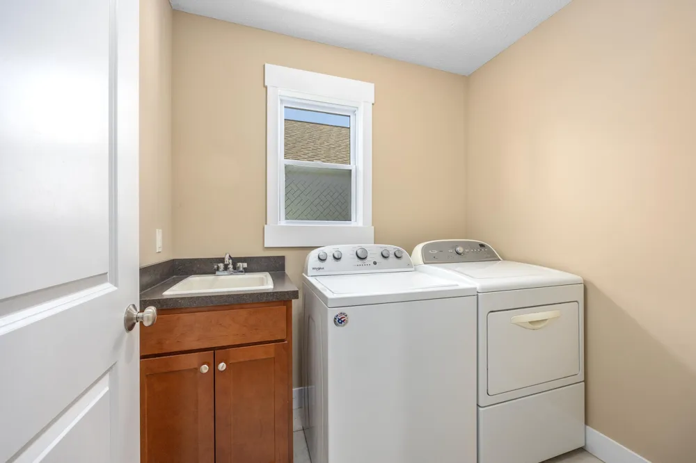 331 Rachaels Way Spring Lake, MI 49456