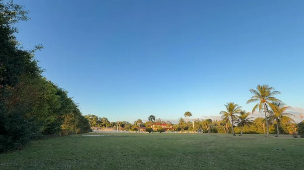 4656 Lillian Avenue Palm Beach Gardens, FL 33418