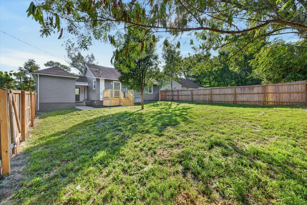 324 Willow Hts Clarksville, TN 37040