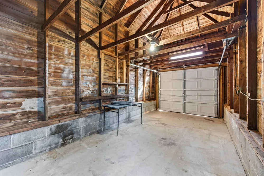324 Willow Hts Clarksville, TN 37040