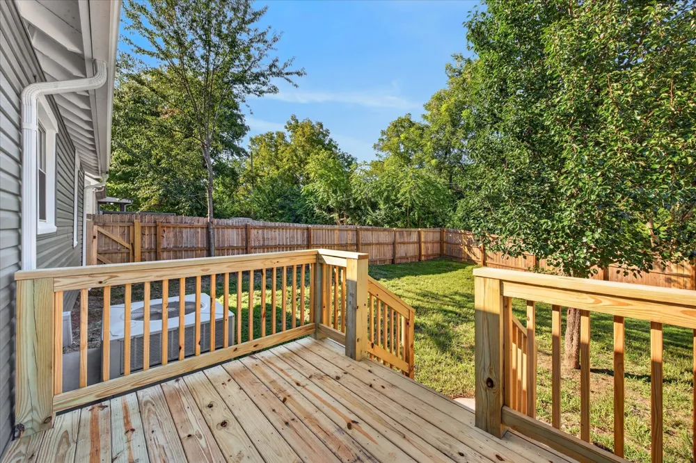324 Willow Hts Clarksville, TN 37040