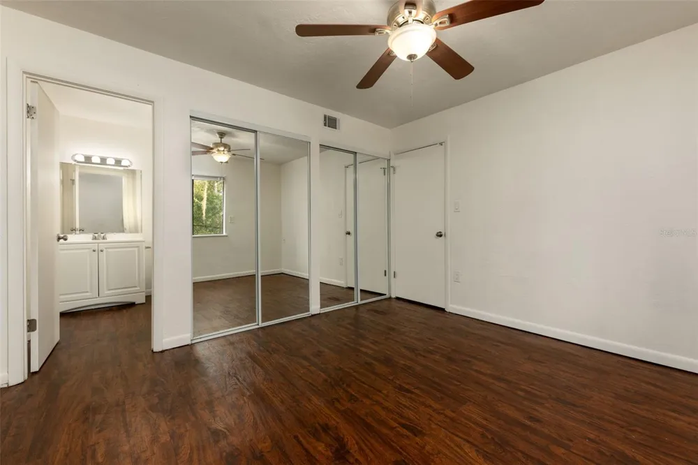 83 SE 16TH AVENUE #E202 Gainesville, FL 32601