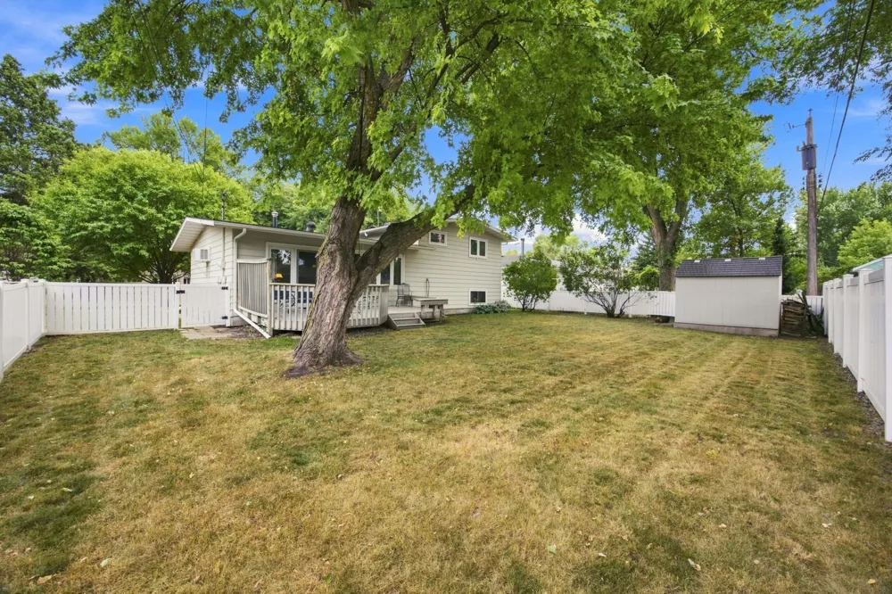 2410 Evergreen Road Fargo, ND 58102
