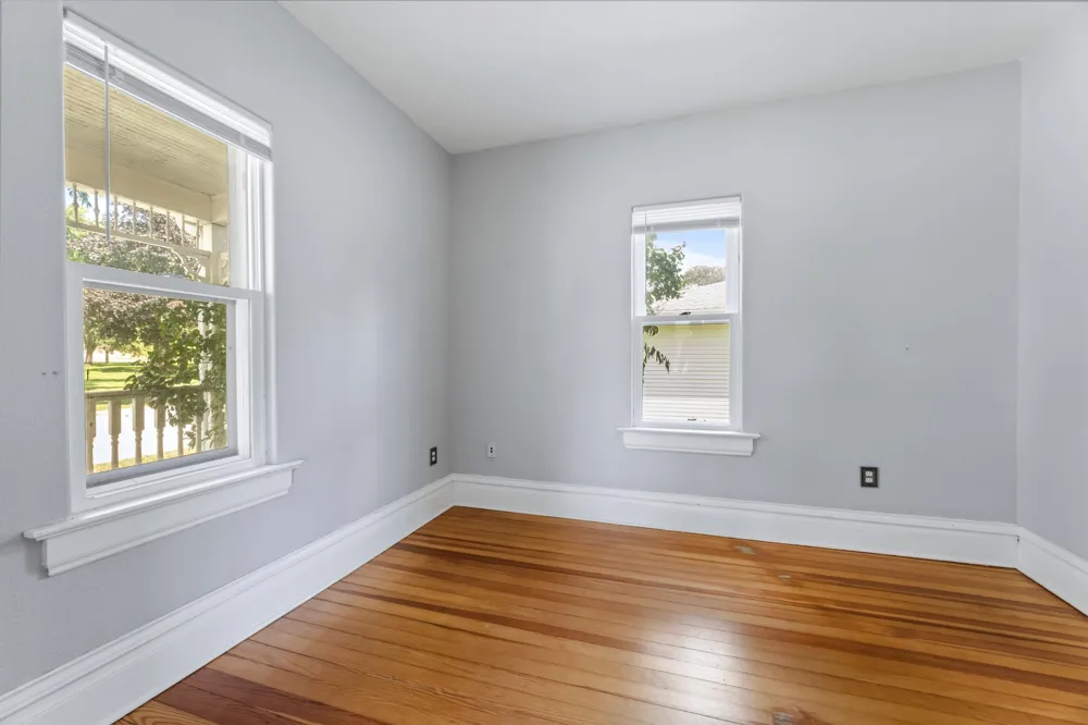 304 E Jefferson Street Caledonia, MN 55921