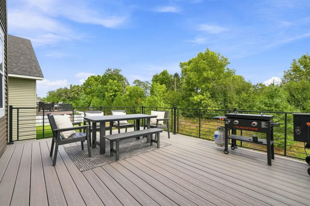 15835 Utah Court Savage, MN 55378