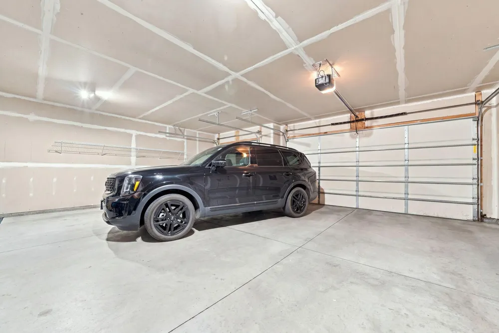15835 Utah Court Savage, MN 55378