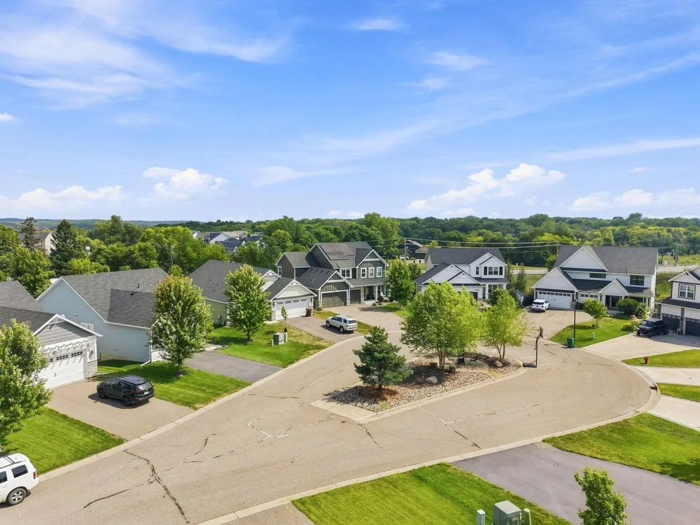 15835 Utah Court Savage, MN 55378