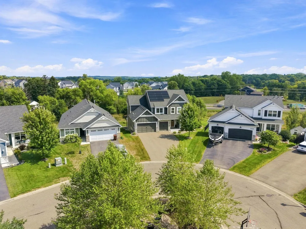 15835 Utah Court Savage, MN 55378