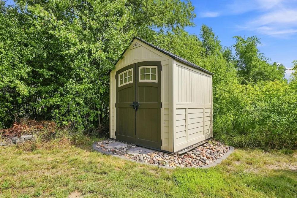 15835 Utah Court Savage, MN 55378