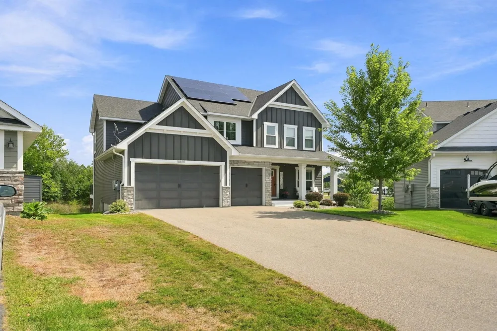15835 Utah Court Savage, MN 55378