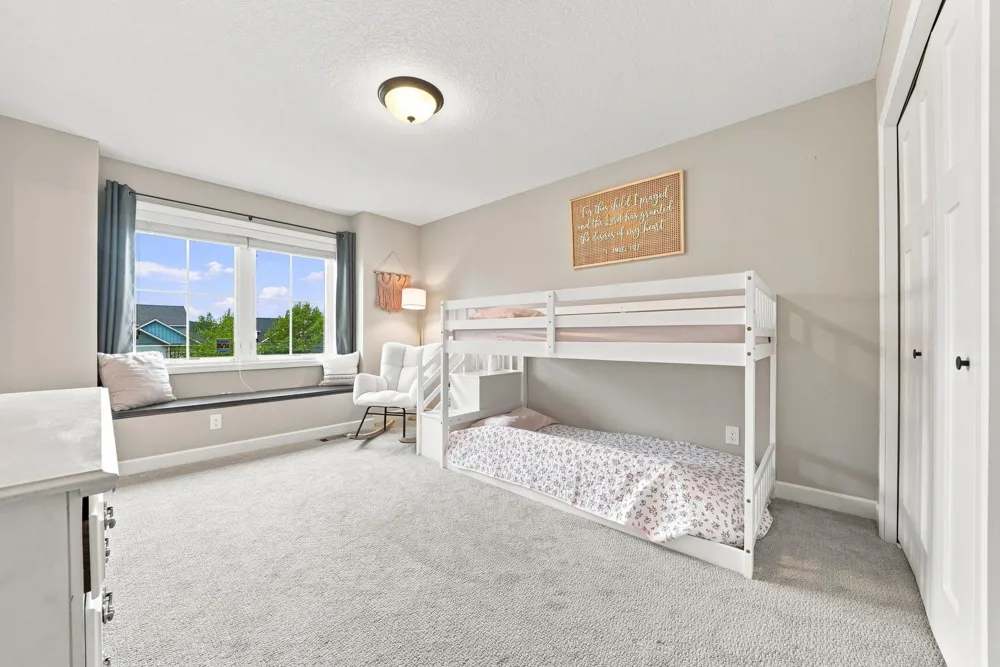 15835 Utah Court Savage, MN 55378
