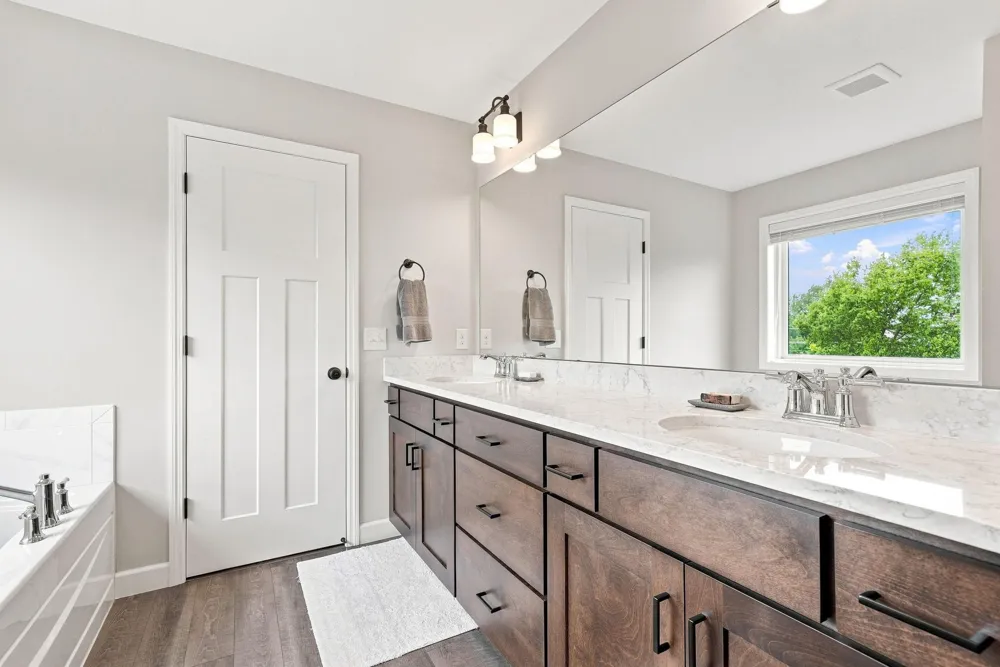 15835 Utah Court Savage, MN 55378