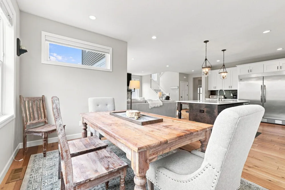 15835 Utah Court Savage, MN 55378