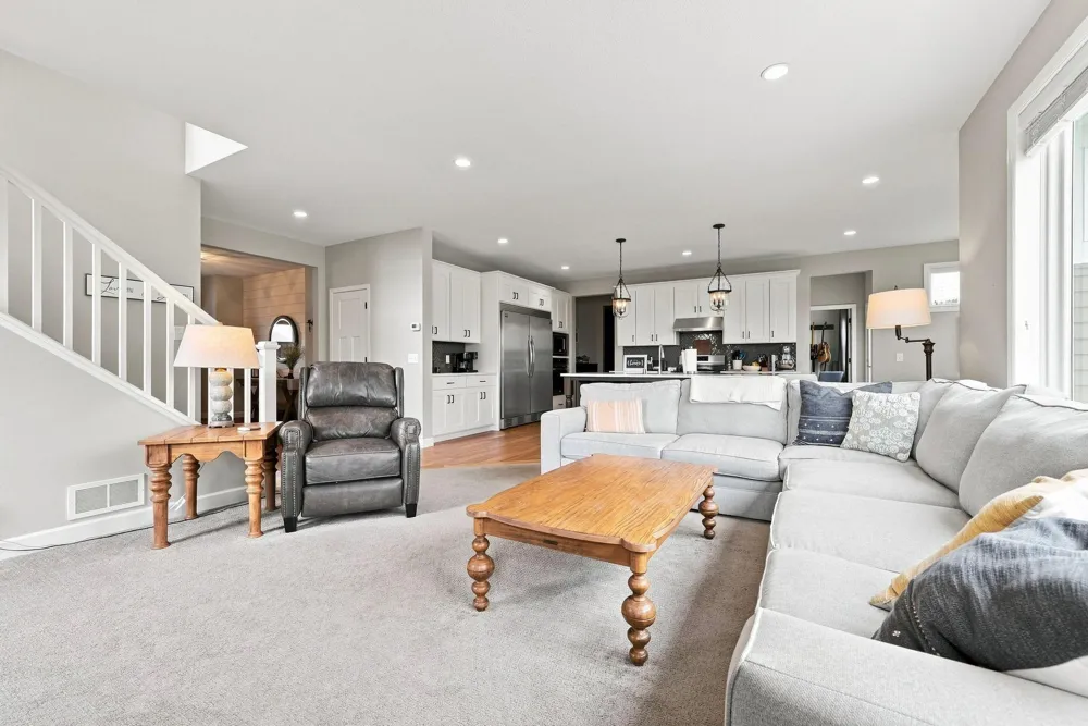 15835 Utah Court Savage, MN 55378