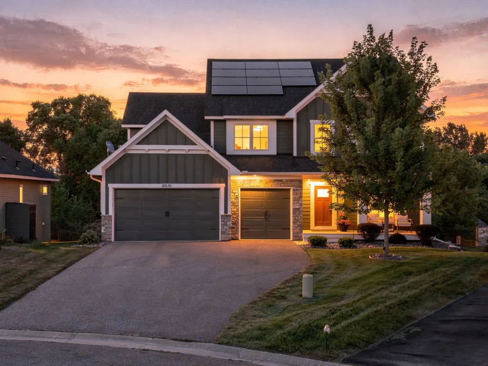 15835 Utah Court Savage, MN 55378