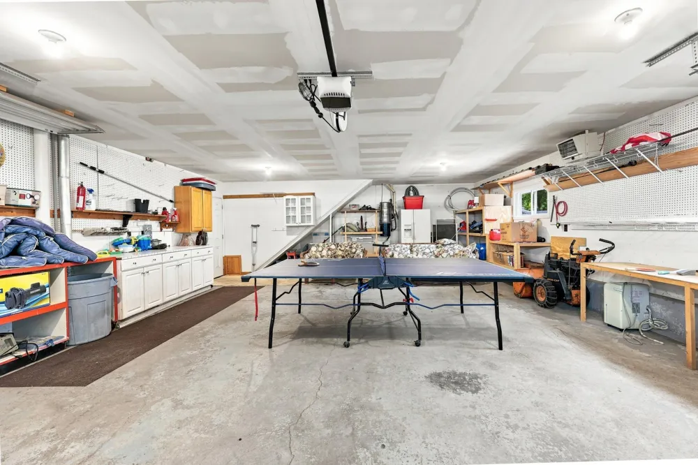 1082 W Lake Drive Detroit Lakes, MN 56501