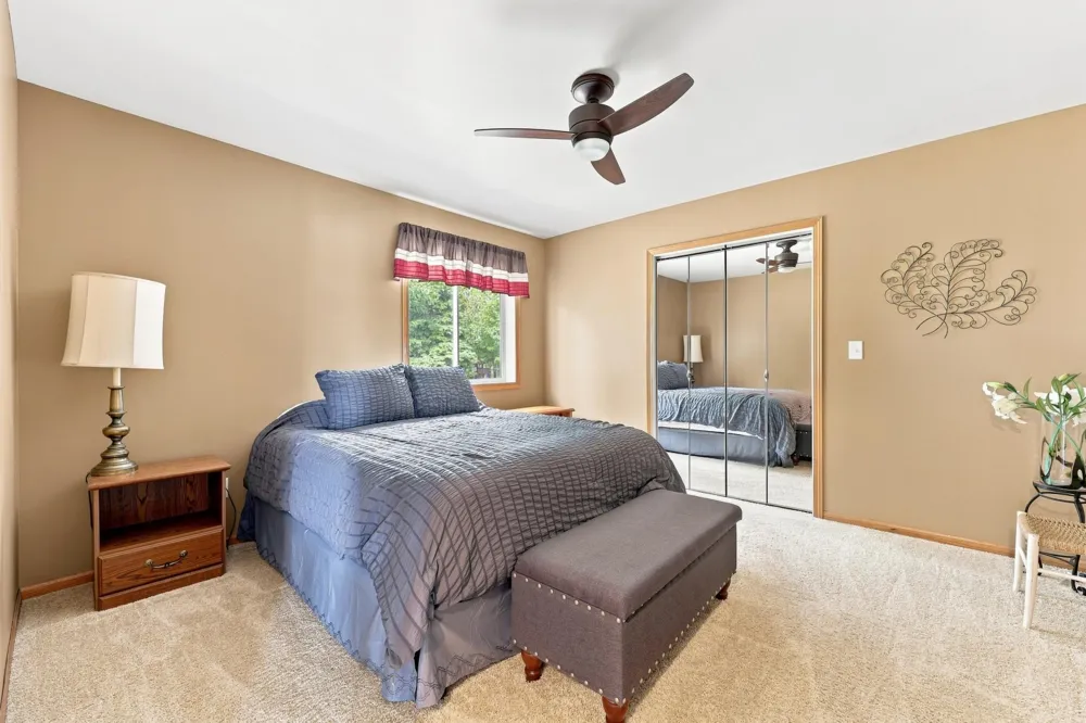 1082 W Lake Drive Detroit Lakes, MN 56501